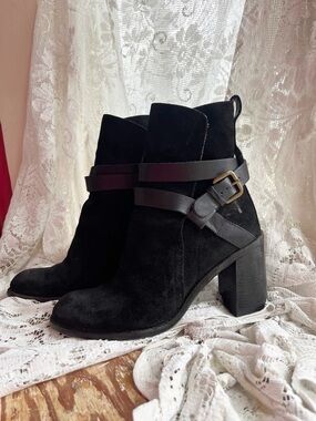 See By Chloe Black Suede Buckle Strap Detail Boho Moto Heeled Boots Size 8.5